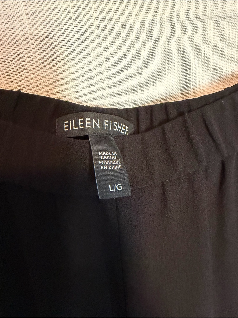 Eileen Fisher 100% silk Georgette Crepe Black Pants - Picture 4 of 6
